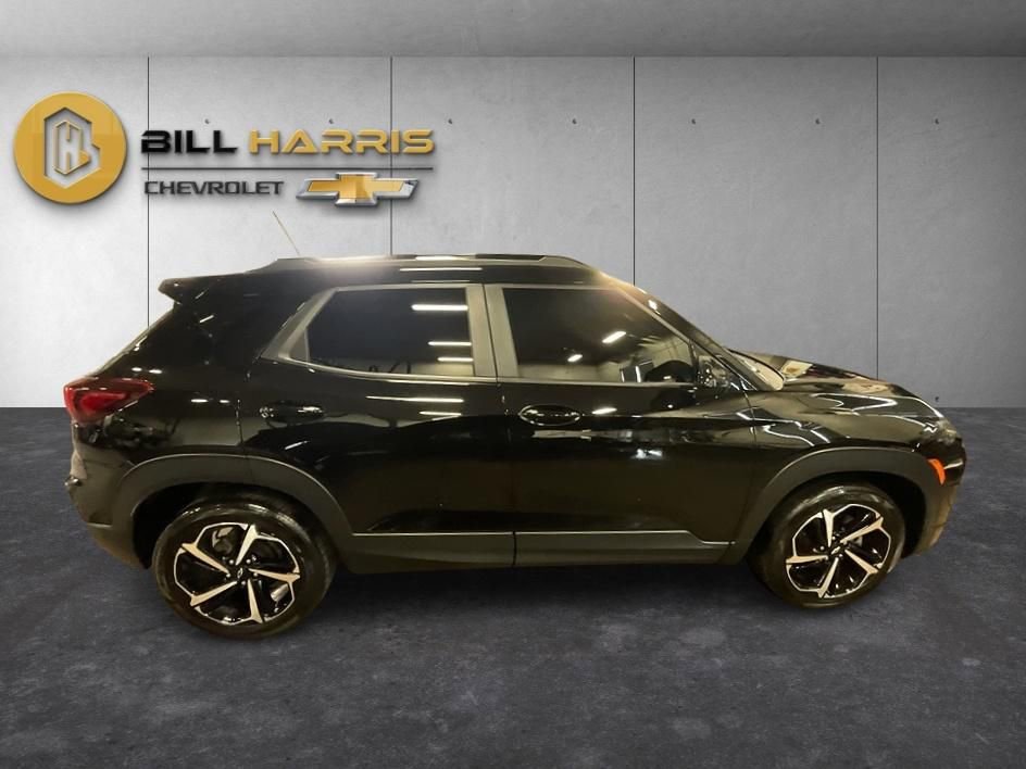Used 2022 Chevrolet TrailBlazer RS w/ Sun and Liftgate Package image 10