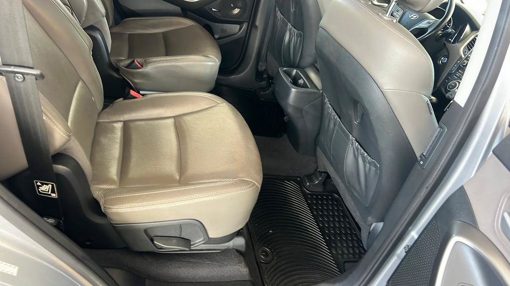 Used 2017 Hyundai Santa Fe Limited AWD/4WD image 32