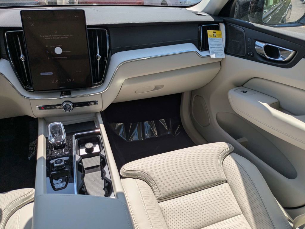 New 2026 Volvo XC60 B5 Ultra w/ Protection Package Premier AWD/4WD image 20