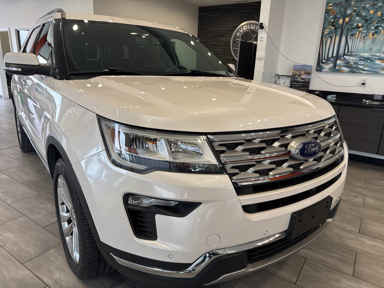 Used 2018 Ford Explorer Limited image 1