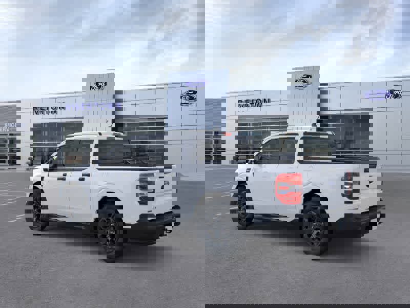 New 2025 Ford Maverick XLT image 4