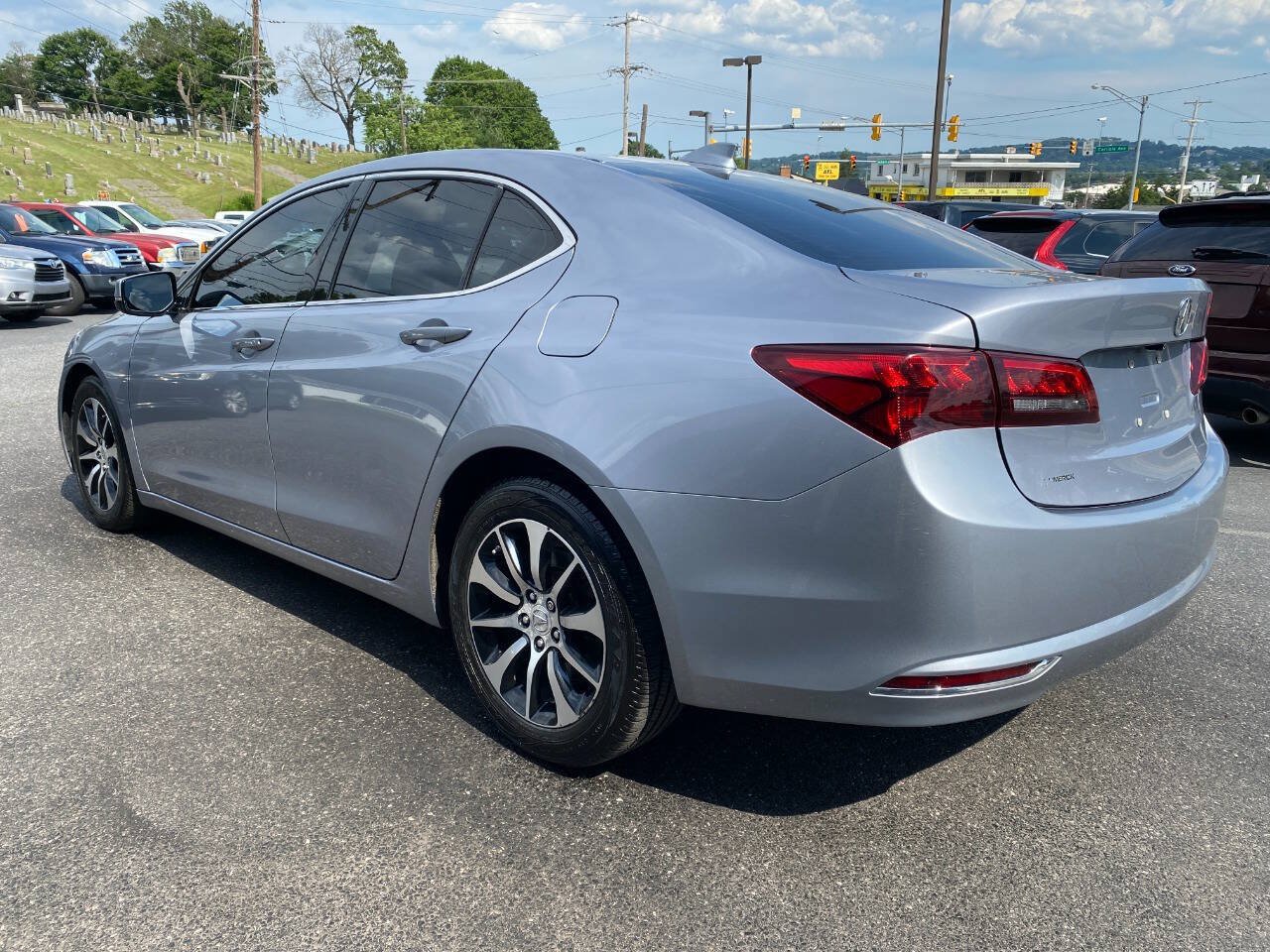 Used 2015 Acura TLX w/ Technology Package FWD image 5