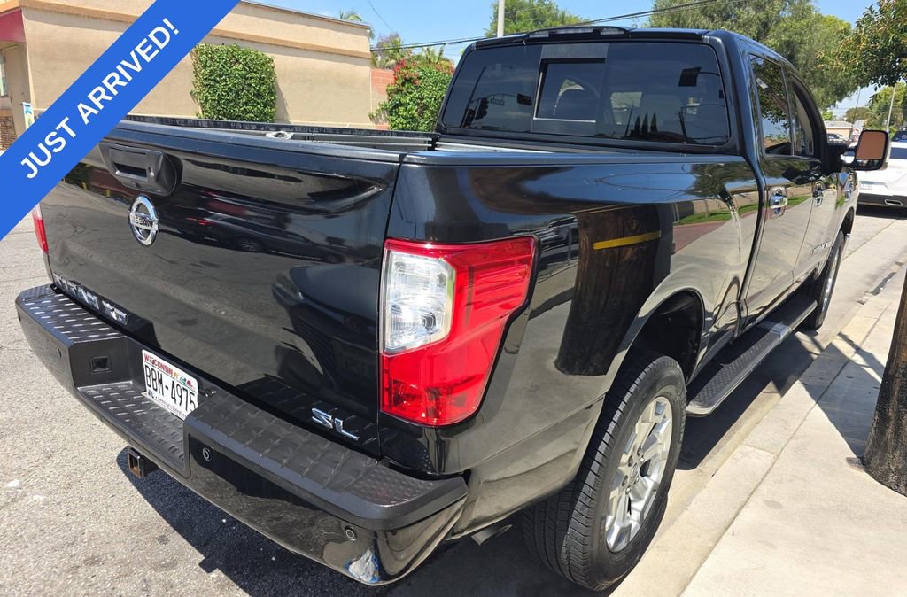 Used 2016 Nissan Titan SL RWD image 3