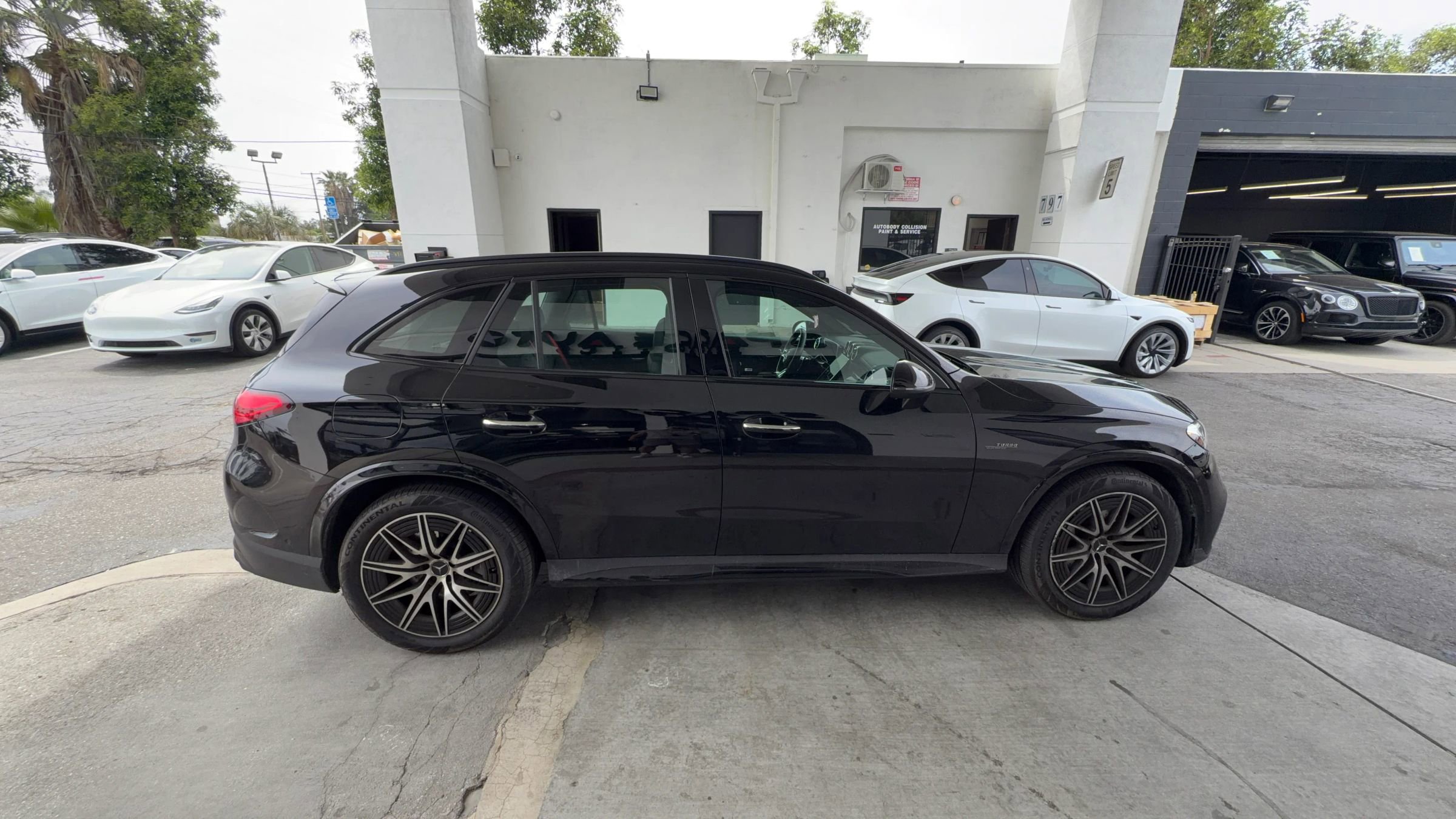 Used 2025 Mercedes-Benz GLC 43 AMG 4MATIC image 7