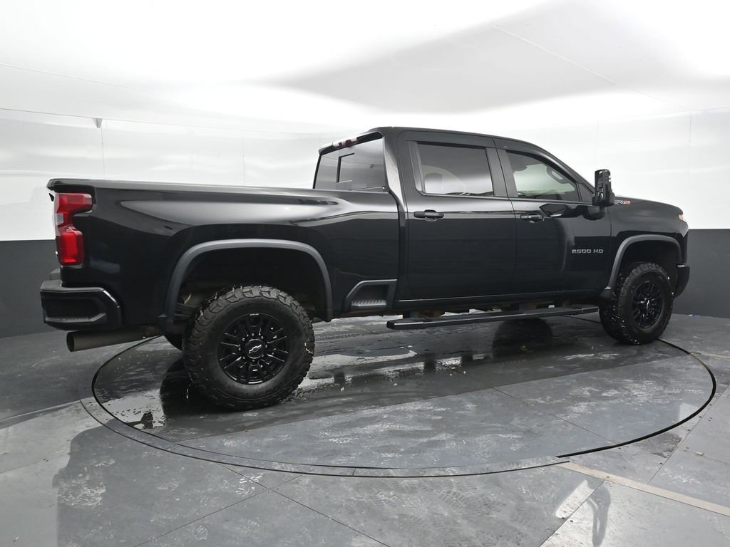Used 2024 Chevrolet Silverado 2500 ZR2 w/ Technology Package AWD/4WD image 2