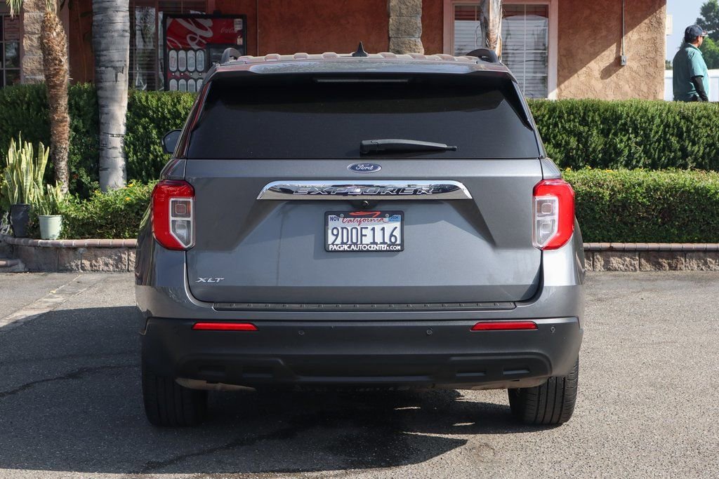 Used 2022 Ford Explorer XLT image 8