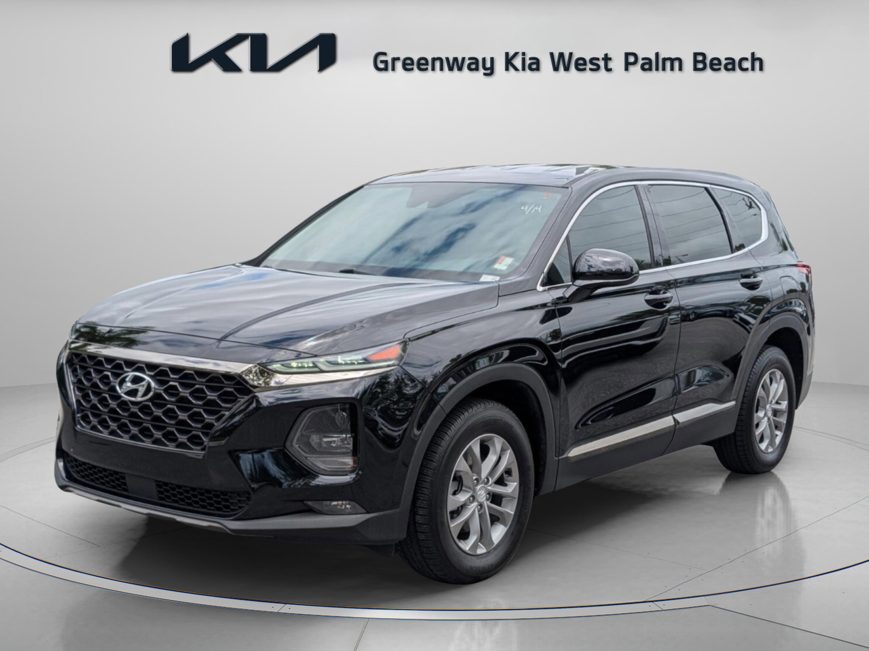 Used 2019 Hyundai Santa Fe SEL FWD image 3