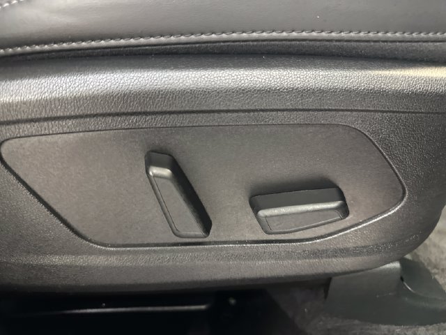 Used 2025 Kia Sorento SX AWD/4WD image 25