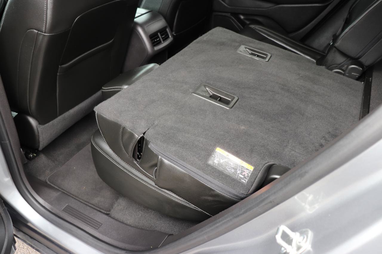 Used 2024 GMC Terrain SLT AWD/4WD image 24