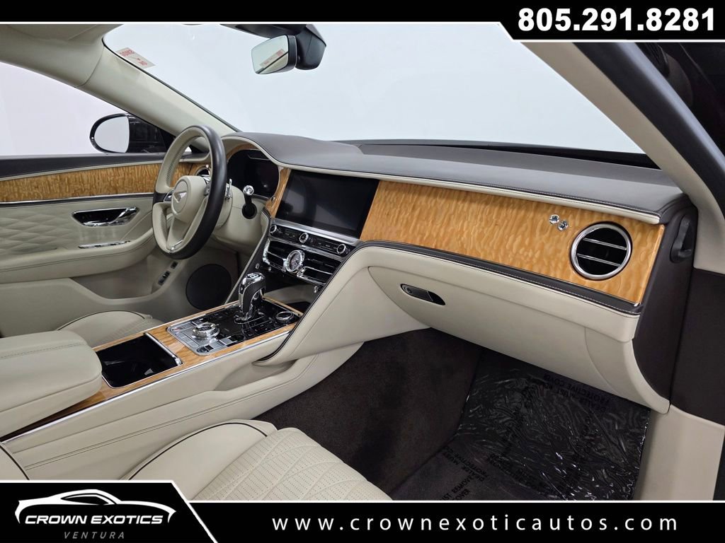 Used 2020 Bentley Flying Spur W12 image 13