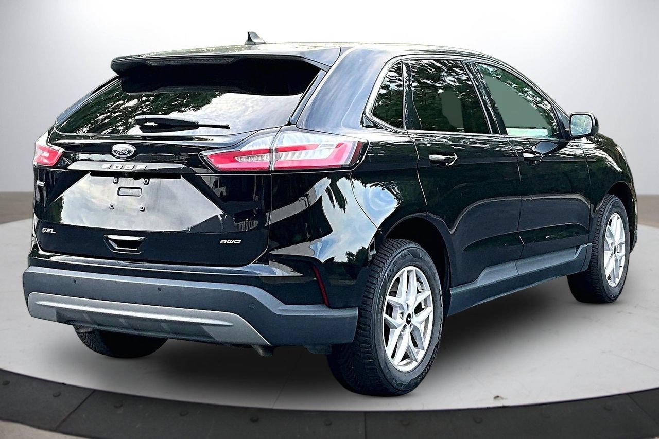 Used 2024 Ford Edge SEL AWD/4WD image 8