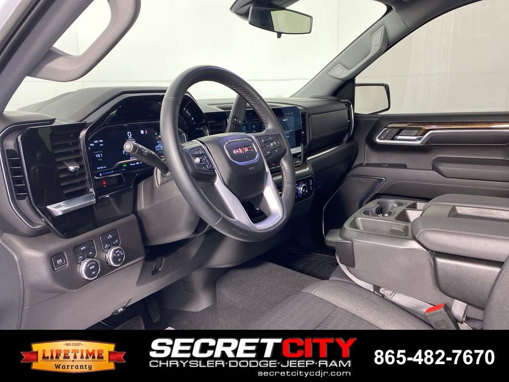 Used 2023 GMC Sierra 1500 Elevation image 11