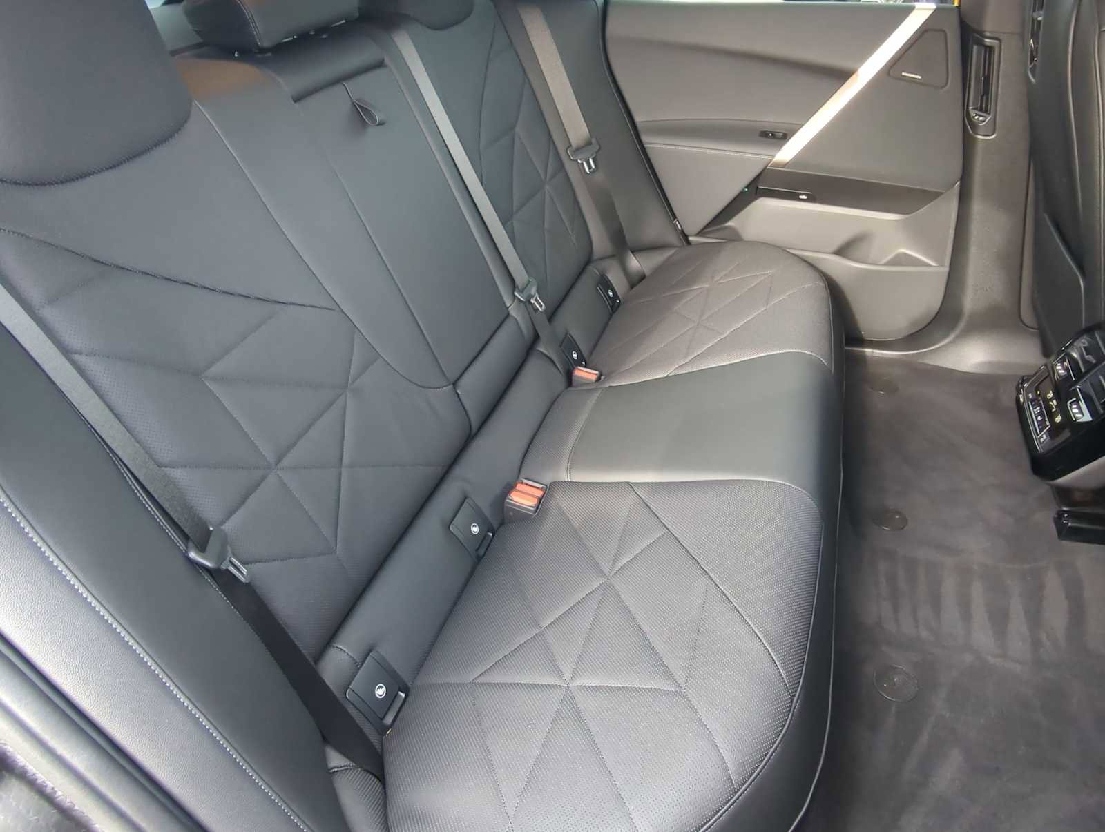 Certified 2025 BMW iX xDrive50 image 20