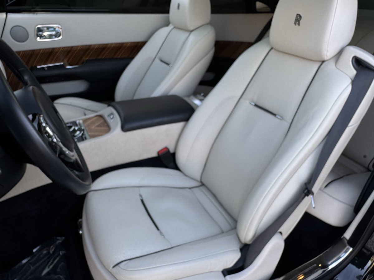 Used 2014 Rolls-Royce Wraith image 19
