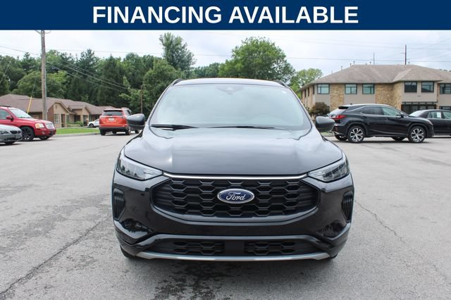 Used 2024 Ford Escape ST-Line w/ Tech Pack #1 AWD/4WD image 3