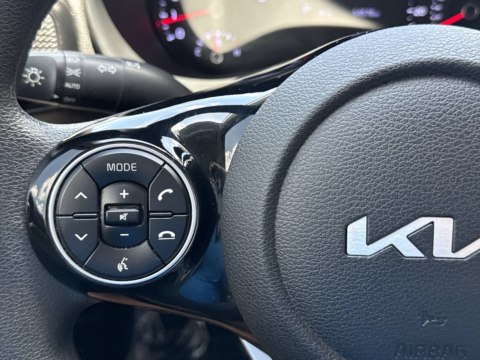 Used 2022 Kia Soul S FWD image 19