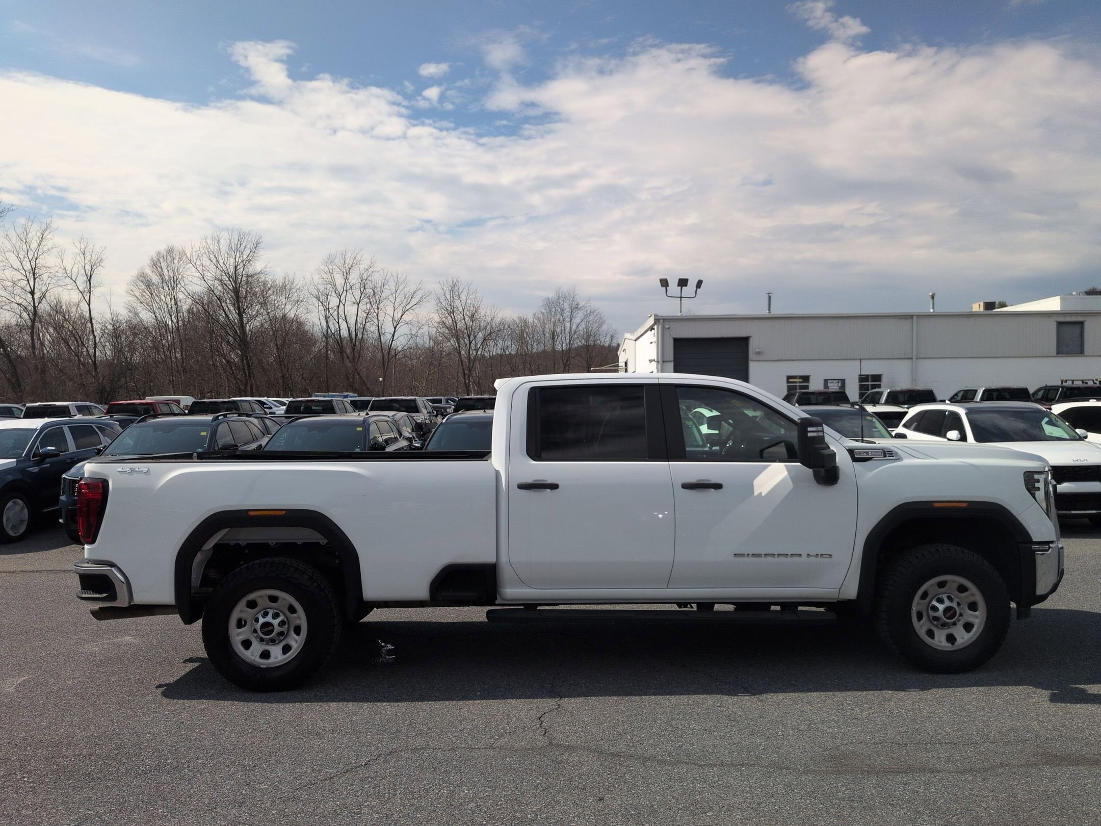Used 2024 GMC Sierra 3500 Pro image 4