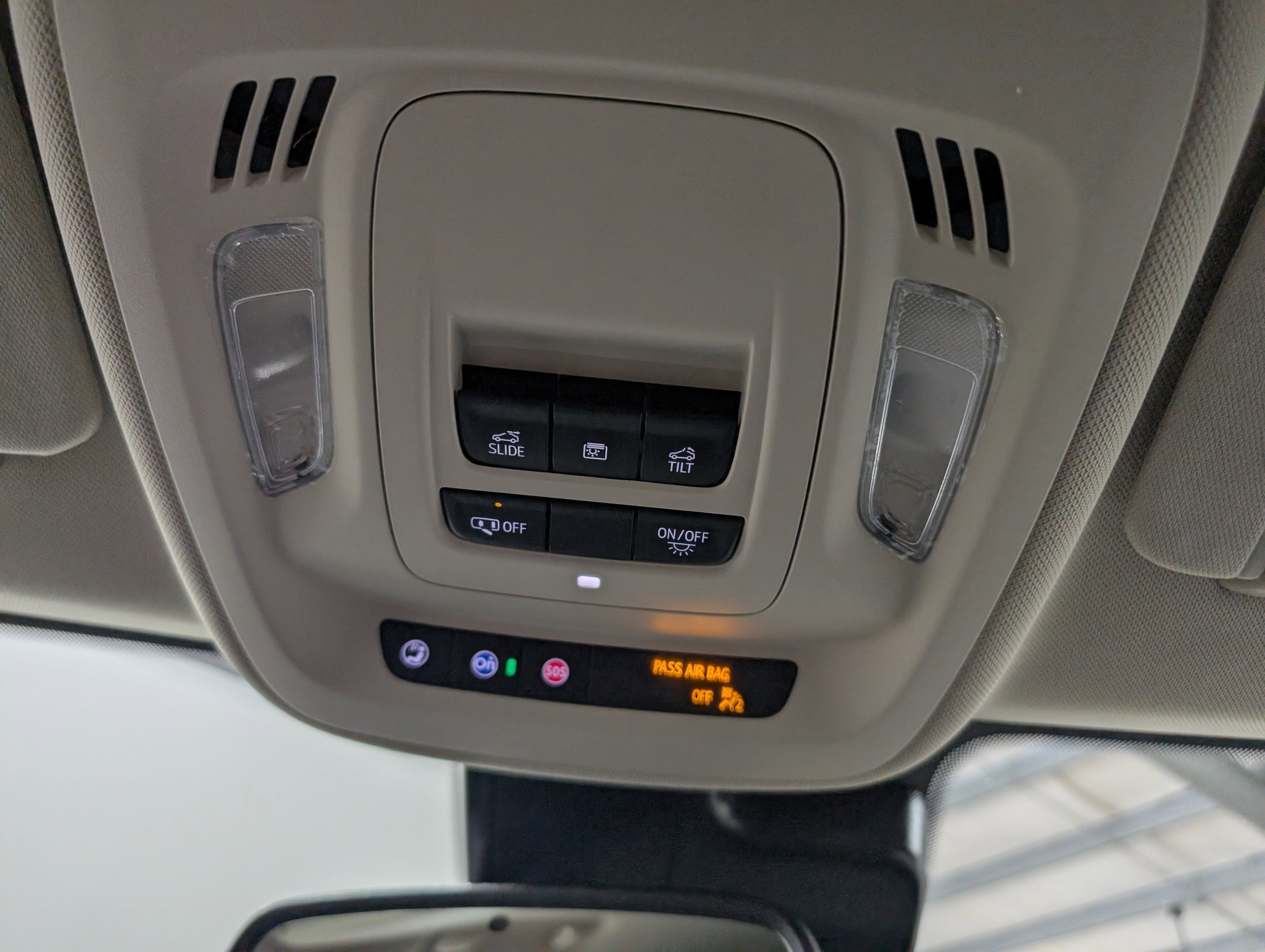 Used 2023 Buick Envision Essence w/ Sport Touring Package AWD/4WD image 24