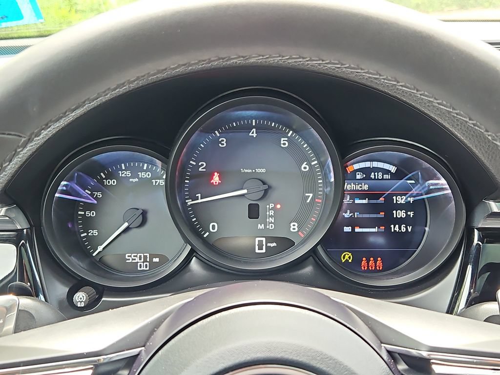 Certified 2026 Porsche Macan AWD/4WD image 36