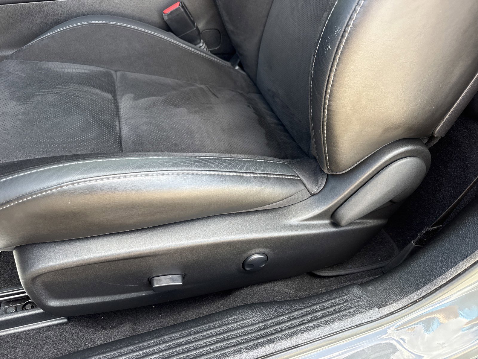 Used 2023 Dodge Challenger R/T w/ Plus Package RWD image 12