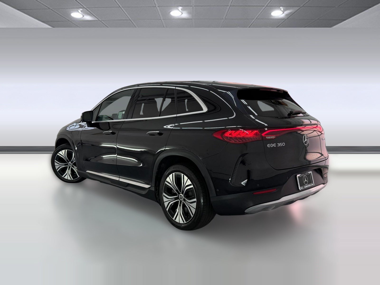Used 2023 Mercedes-Benz EQE 350+ 4MATIC SUV image 3