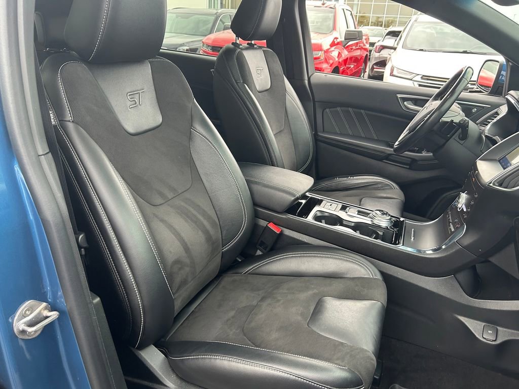 Used 2020 Ford Edge ST w/ Equipment Group 401A AWD/4WD image 26