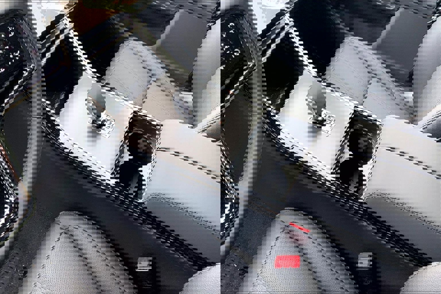 New 2026 Land Rover Range Rover Evoque S image 7