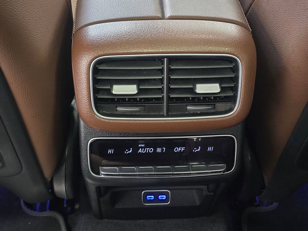 Used 2024 Mercedes-Benz GLE 350 GLE 350 w/ 3rd Row Seat Package image 19
