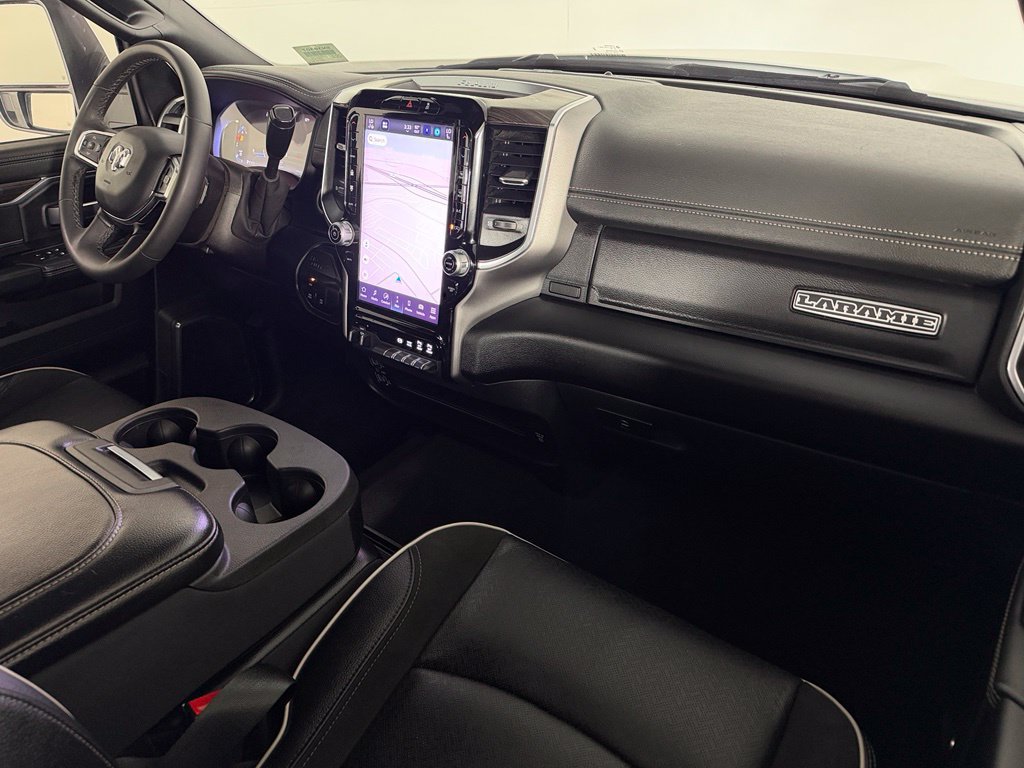 Used 2026 RAM 2500 Laramie AWD/4WD image 14