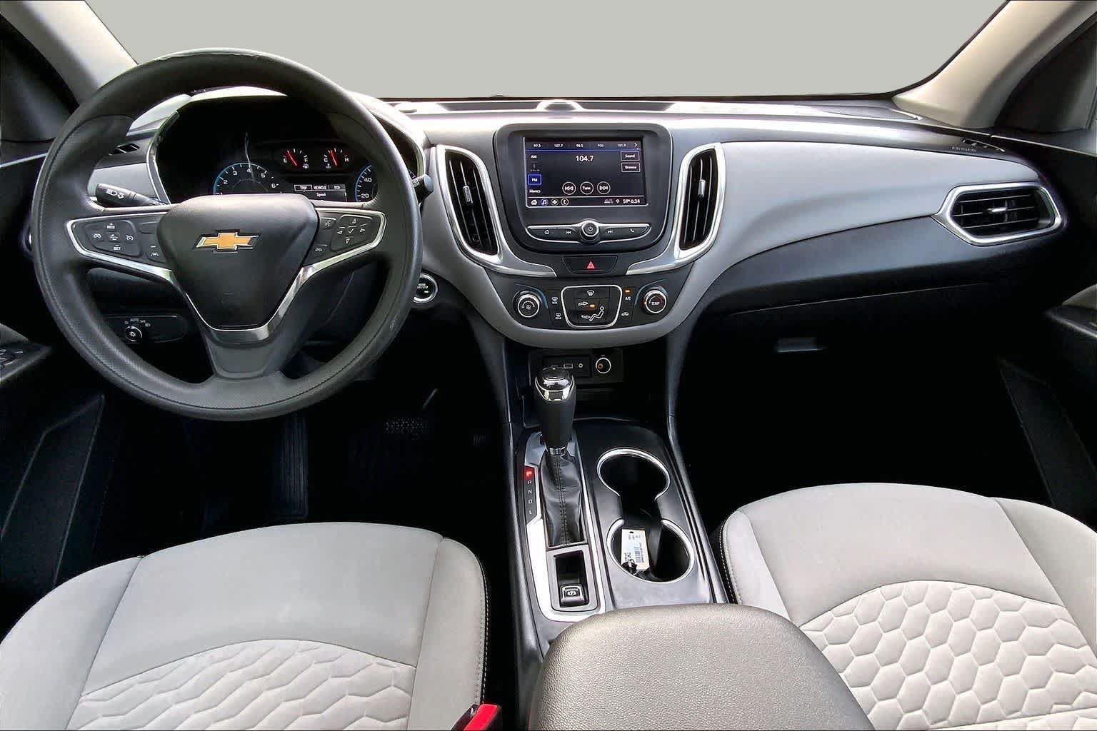 Used 2020 Chevrolet Equinox LS AWD/4WD image 16
