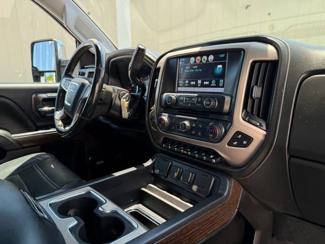 Used 2019 GMC Sierra 2500 Denali AWD/4WD image 24