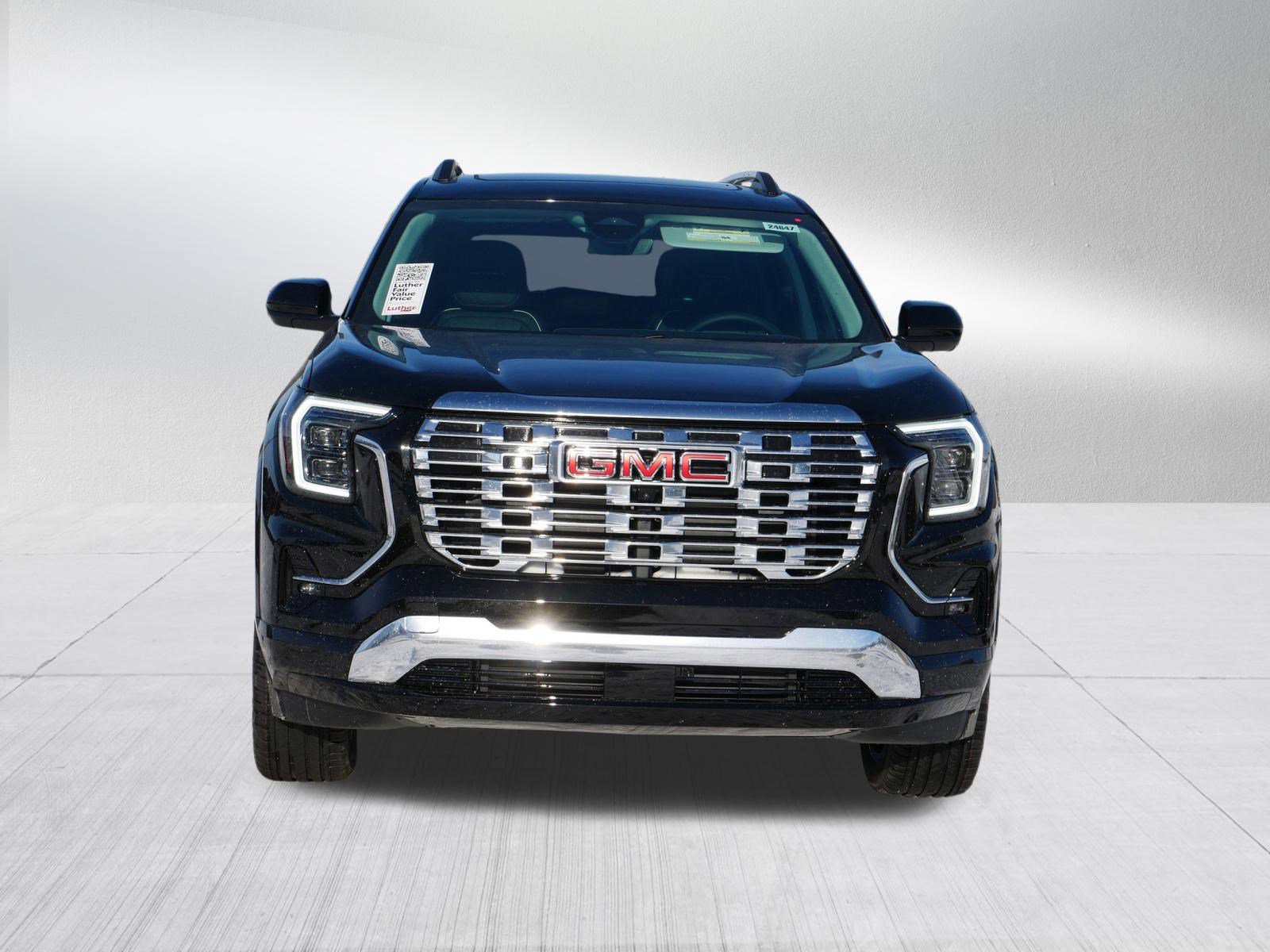 New 2026 GMC Terrain Denali w/ LPO, Black Badging Package image 2