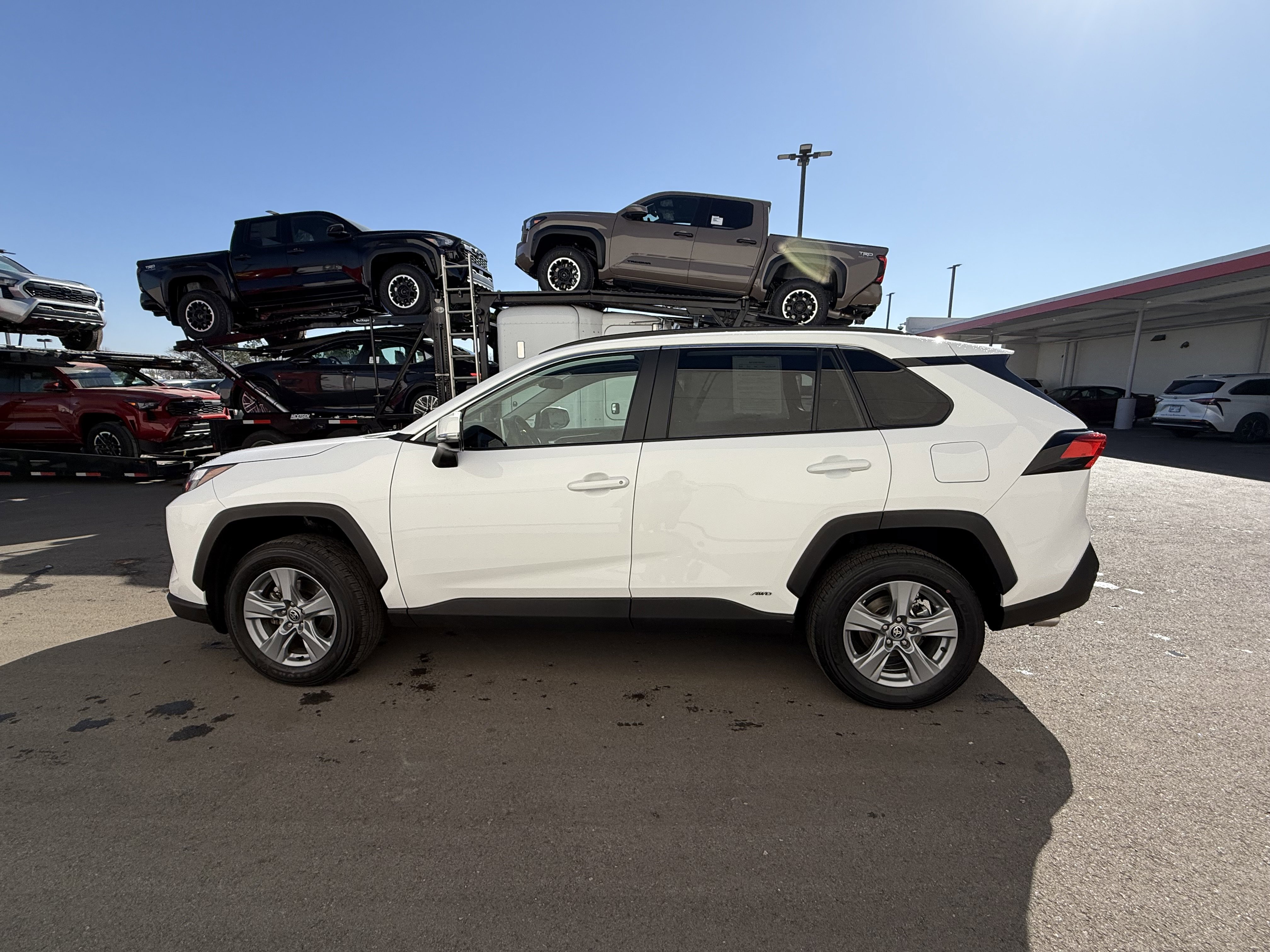 Certified 2025 Toyota RAV4 XLE image 24