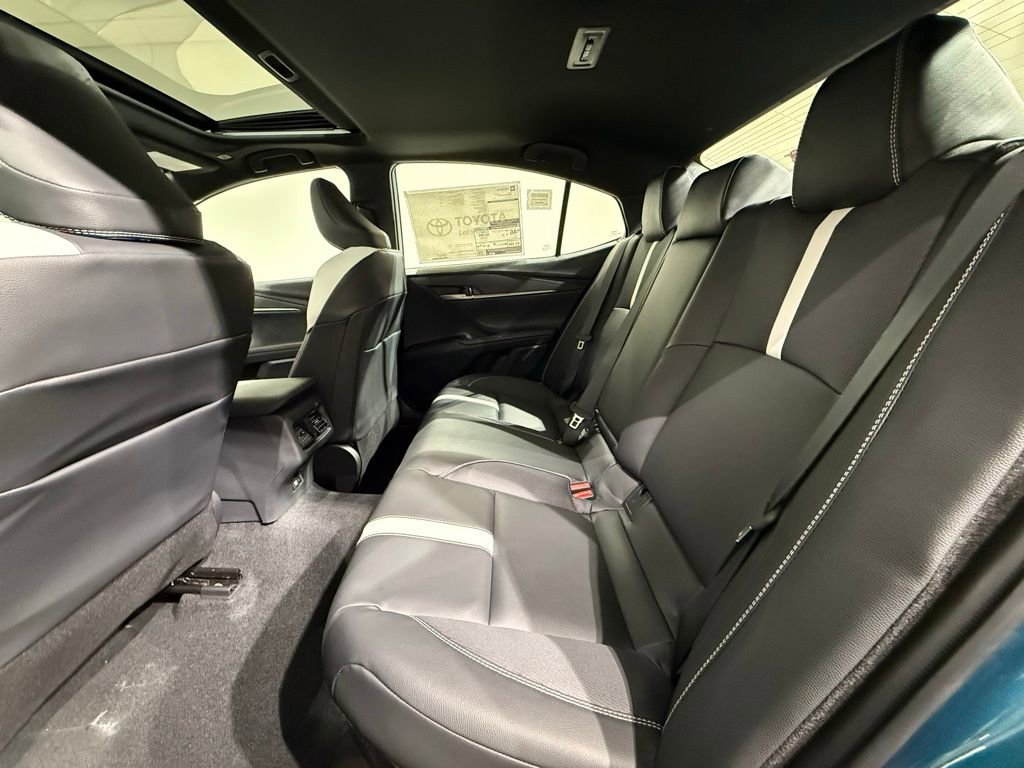 New 2026 Toyota Camry SE image 19