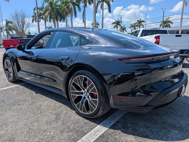 Used 2020 Porsche Taycan 4S w/ Premium Package image 5