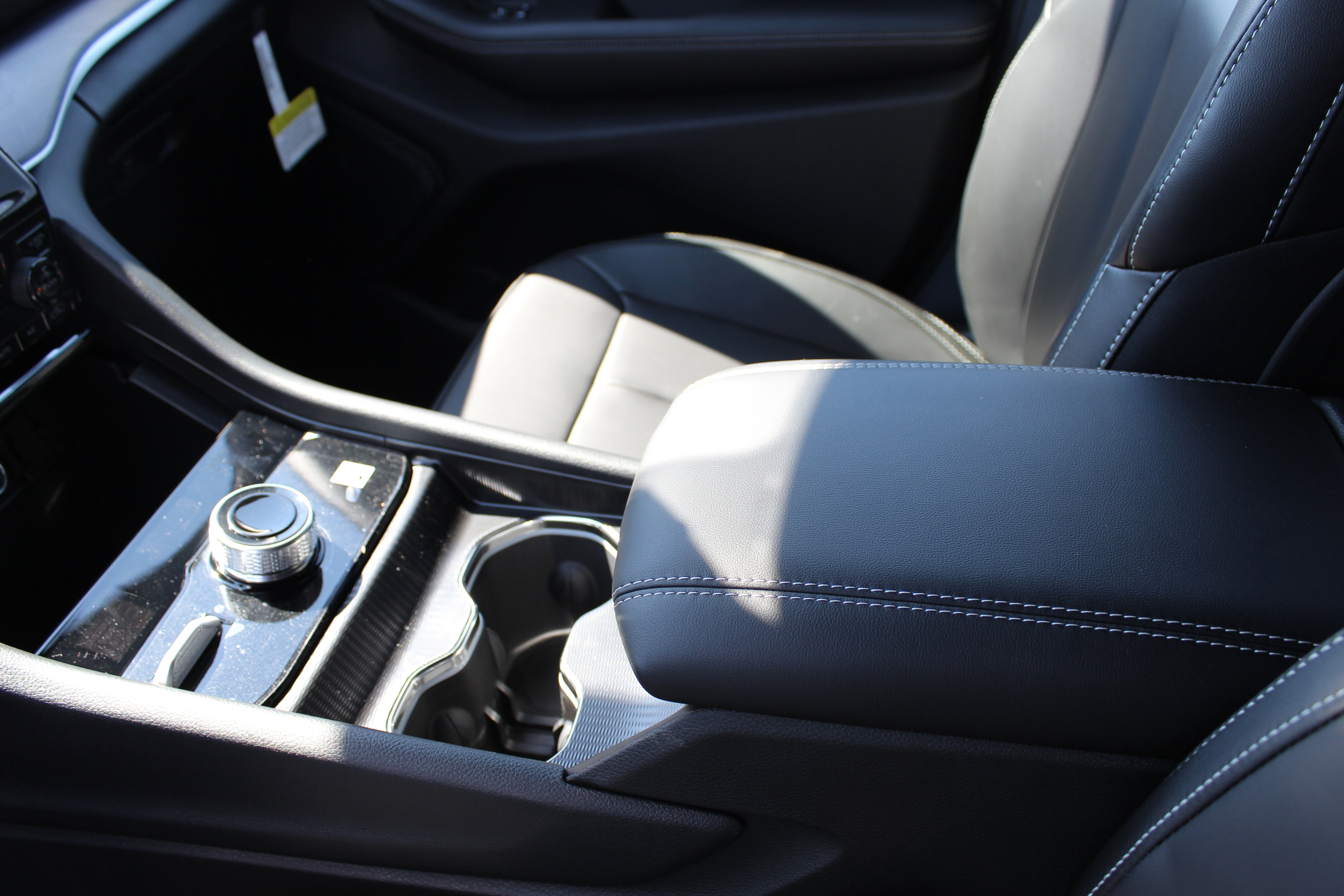 New 2025 Jeep Grand Cherokee L Limited image 23