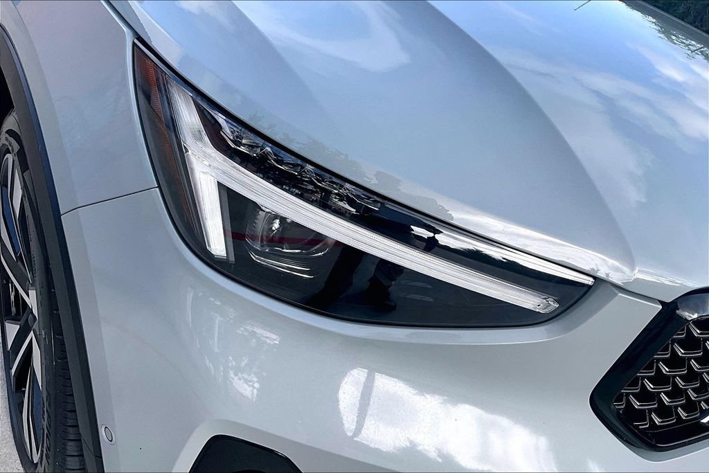 Certified 2026 Volvo XC40 B5 Ultra AWD/4WD image 39