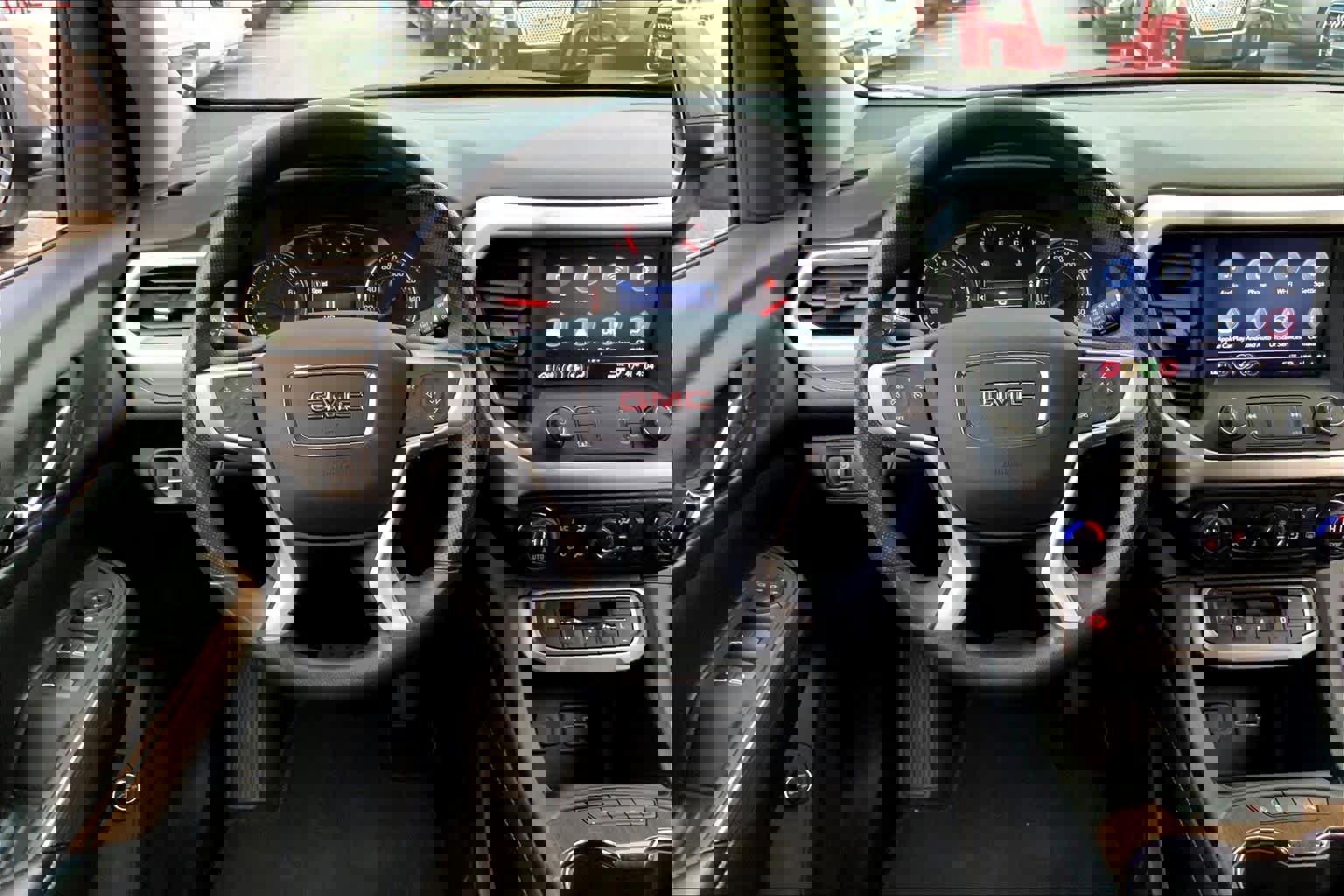 Certified 2023 GMC Acadia SLE w/ Driver Convenience Package image 5