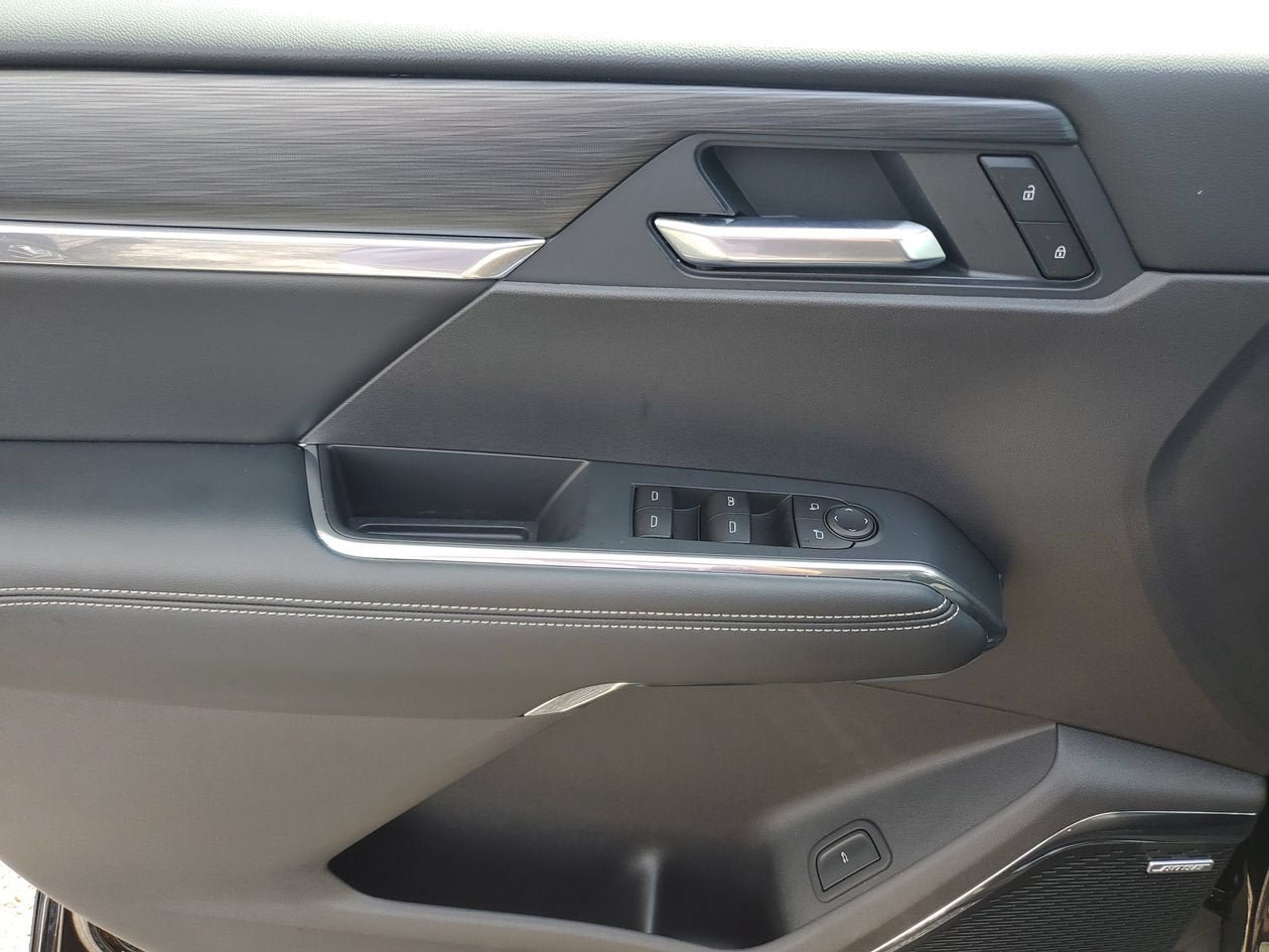 New 2026 GMC Acadia Elevation w/ Black Edition FWD image 17
