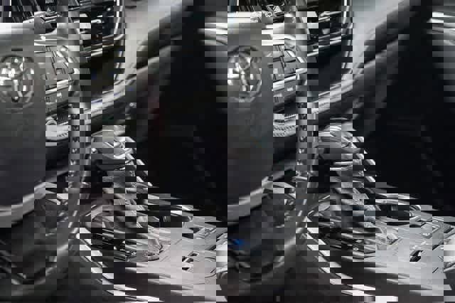 Certified 2022 Toyota Highlander XLE image 25