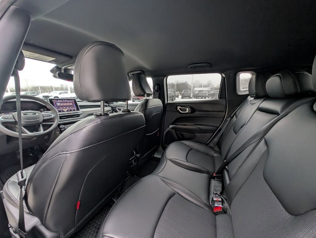 New 2026 Jeep Compass Trailhawk image 16