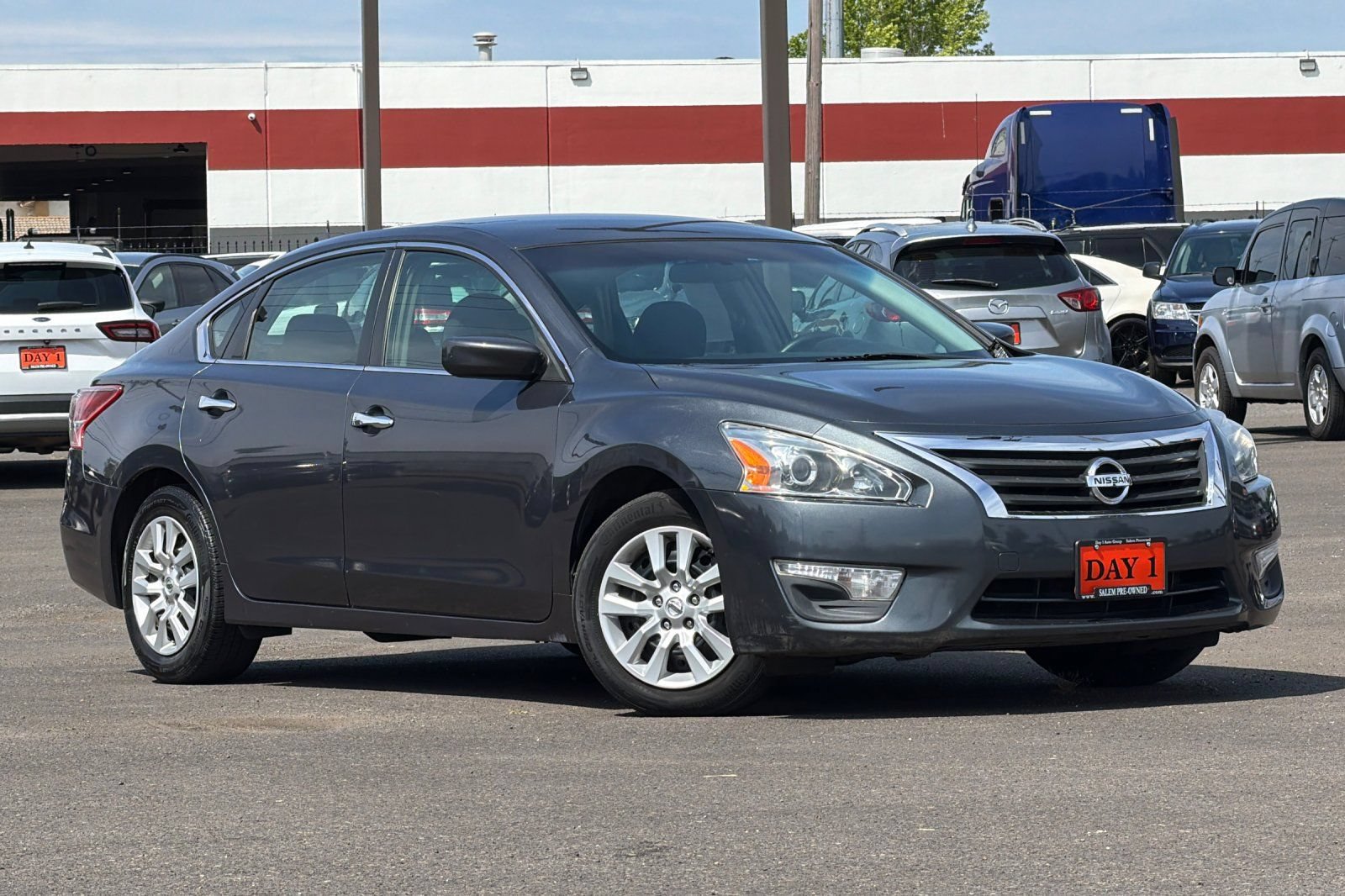 Used 2013 Nissan Altima 2.5 S FWD image 2