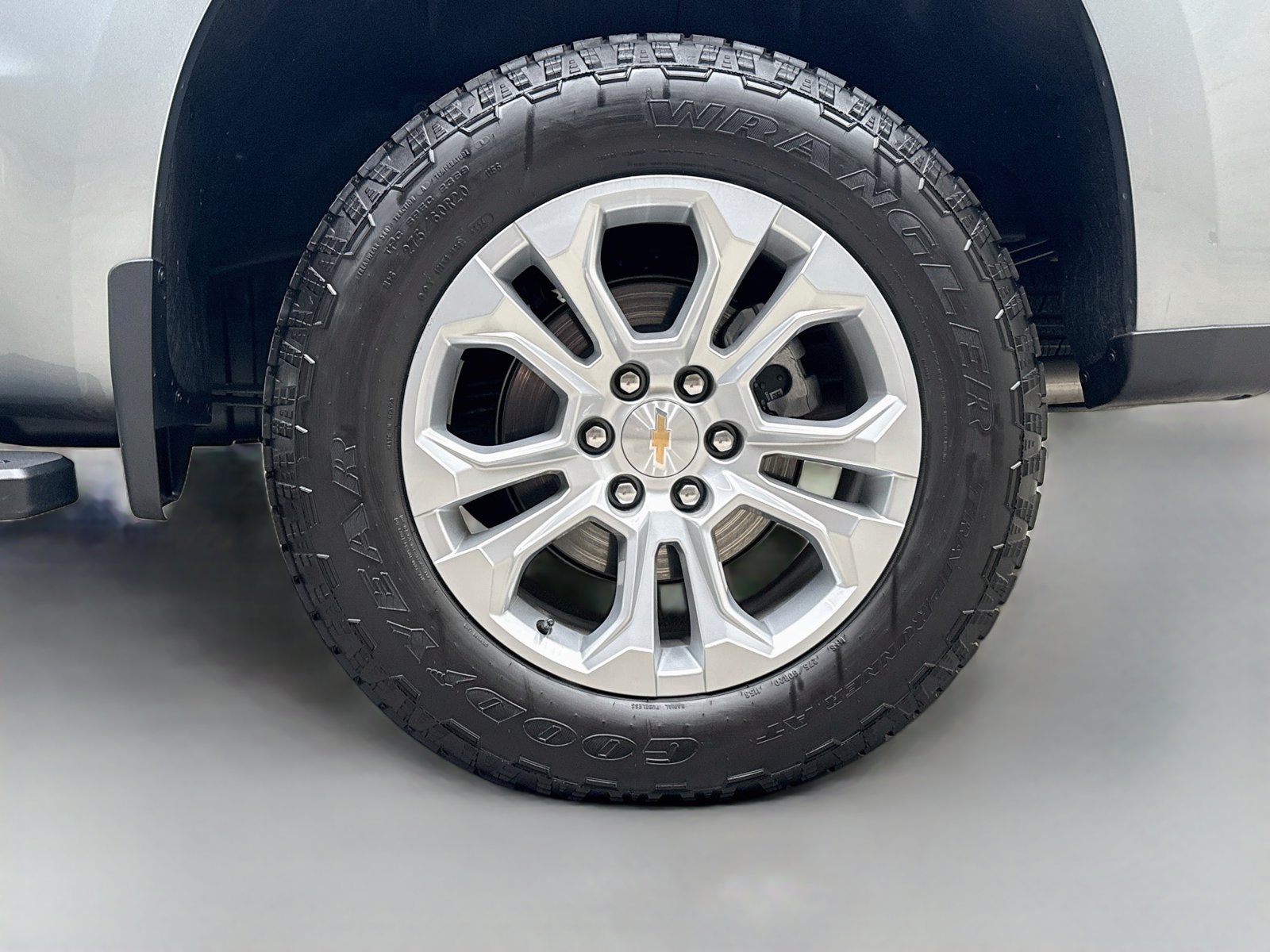 New 2026 Chevrolet Silverado 1500 LTZ w/ LTZ Premium Package AWD/4WD image 36