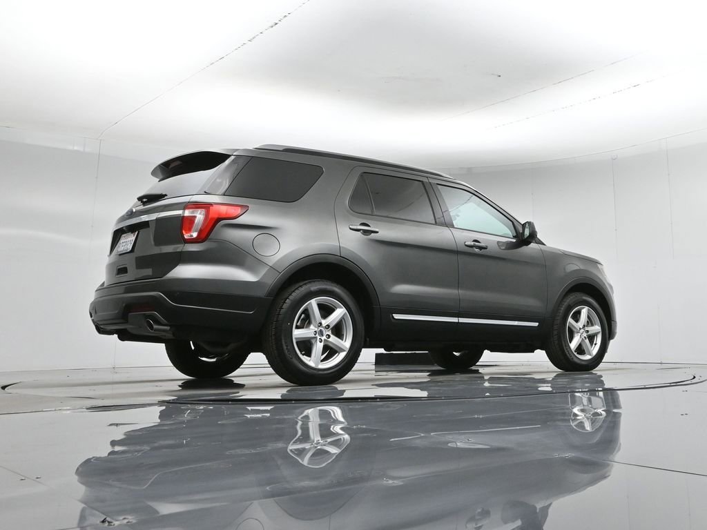 Certified 2018 Ford Explorer XLT image 51
