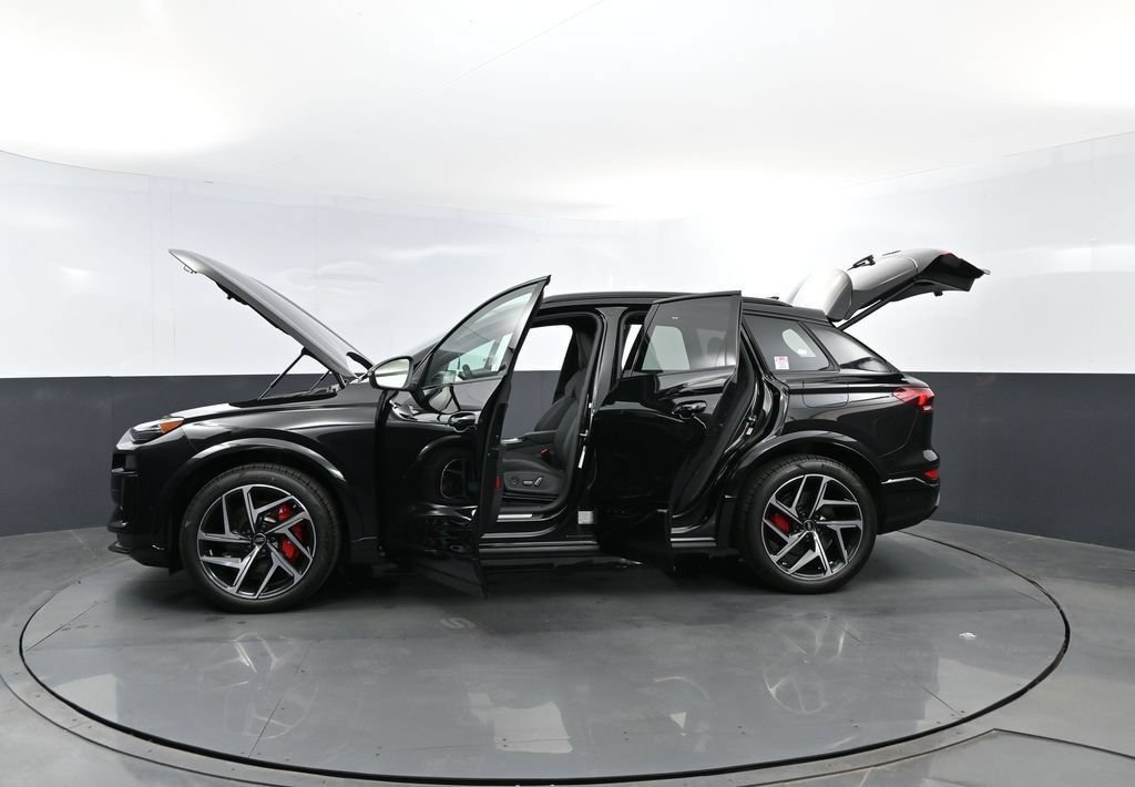 New 2027 Audi SQ6 e-tron Premium Plus AWD/4WD image 30
