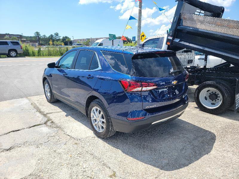 Used 2022 Chevrolet Equinox LT w/ Driver Convenience Package FWD image 5