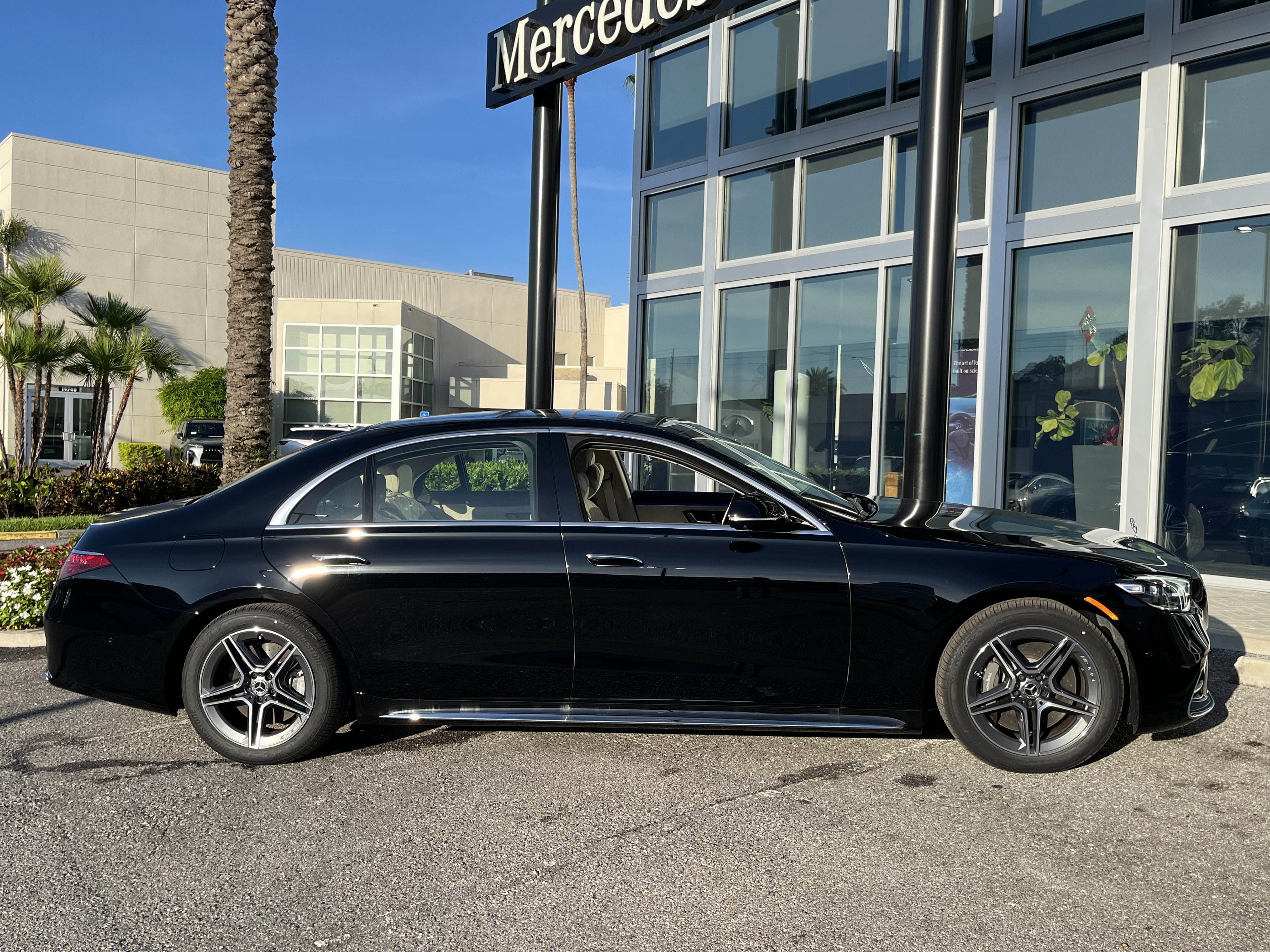 New 2026 Mercedes-Benz S 580e 4MATIC Sedan image 8