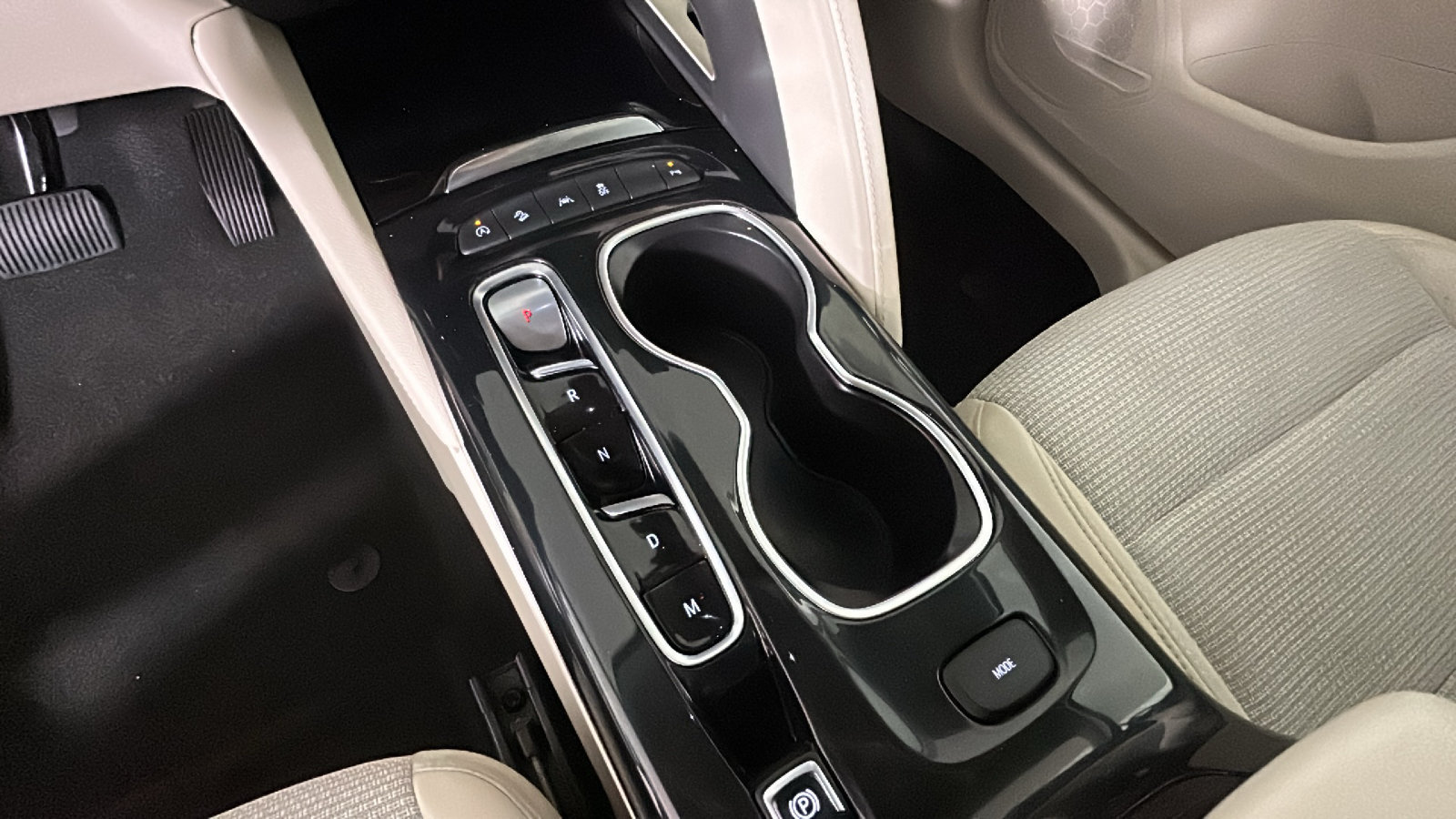Used 2023 Buick Envision Preferred AWD/4WD image 25