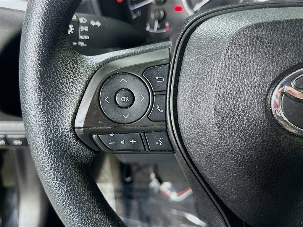 Used 2022 Toyota Corolla LE image 22
