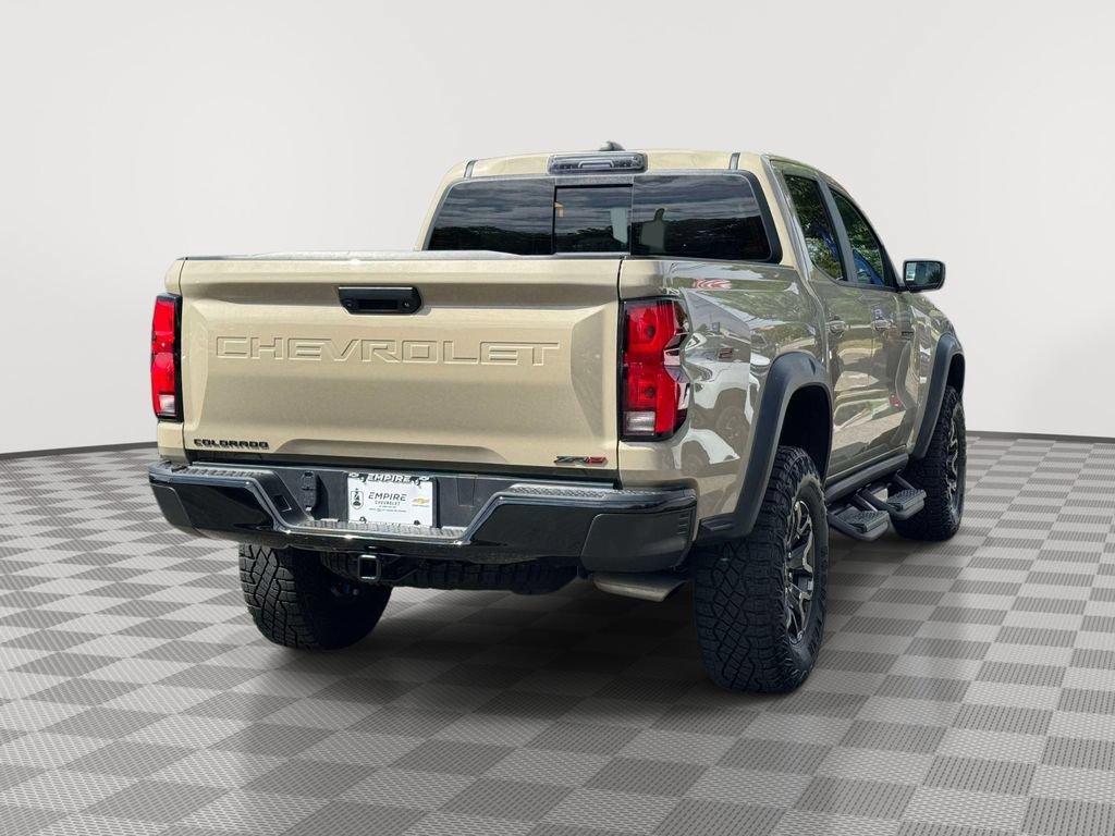 Used 2024 Chevrolet Colorado ZR2 AWD/4WD image 4